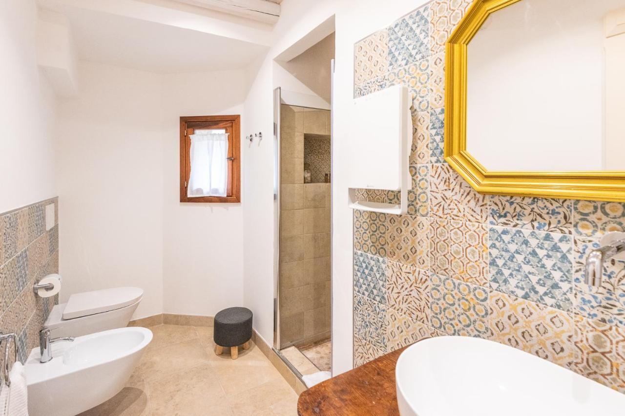 Rubichi 6 - Old Town Apartment Sit Lecce Bagian luar foto