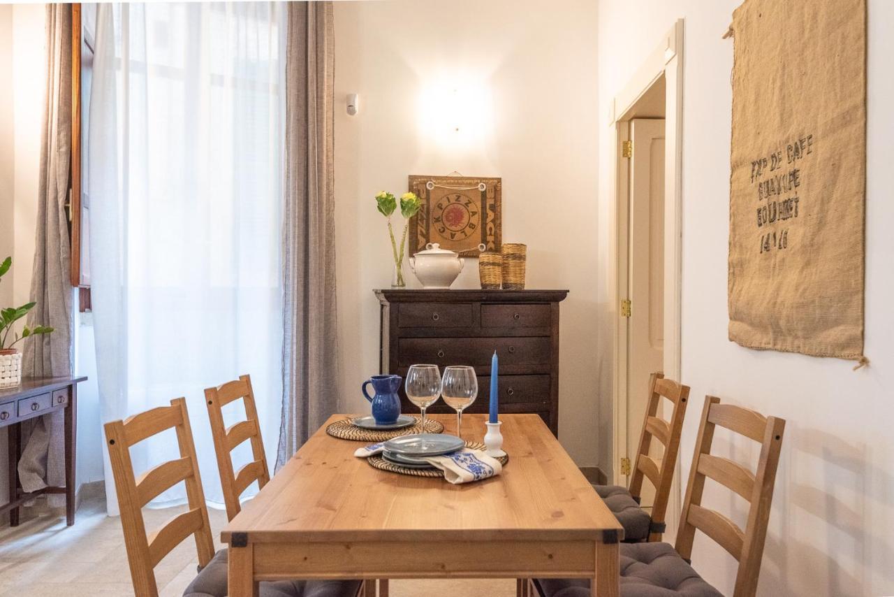Rubichi 6 - Old Town Apartment Sit Lecce Bagian luar foto